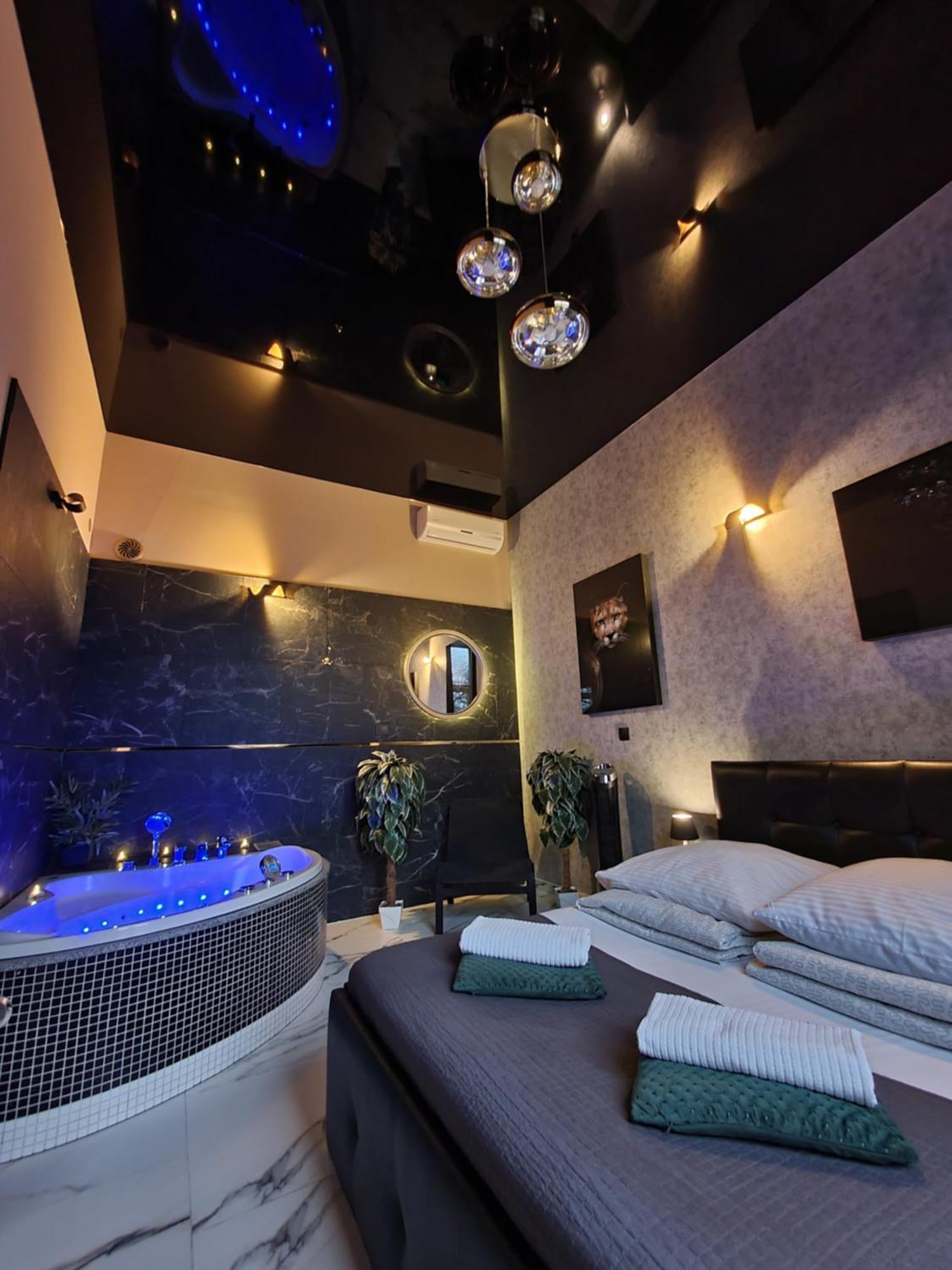 Apartament Z Jacuzzi Krakow Rynek Стая снимка